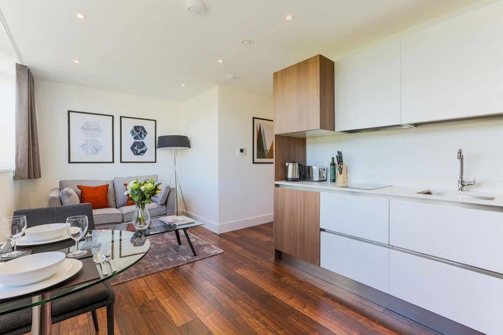 Swiss Cottage One London Ngoại thất bức ảnh