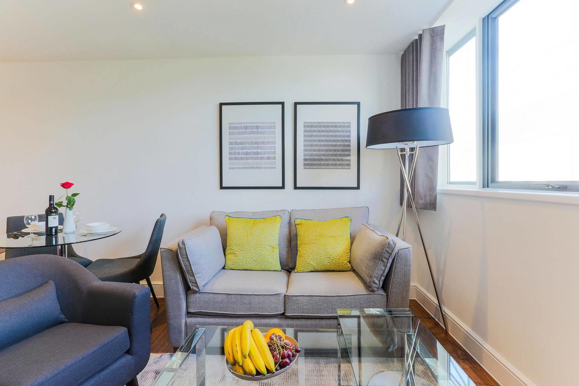 Swiss Cottage One London Ngoại thất bức ảnh
