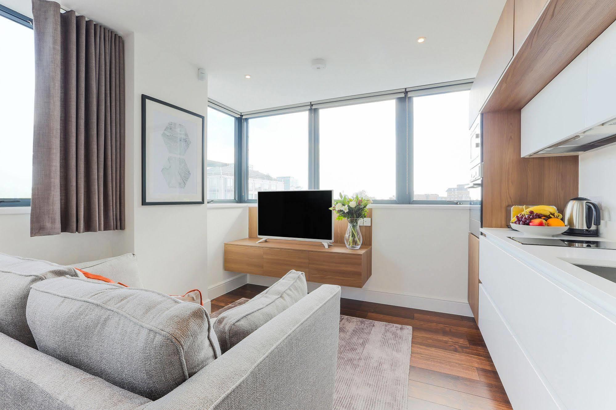 Swiss Cottage One London Ngoại thất bức ảnh