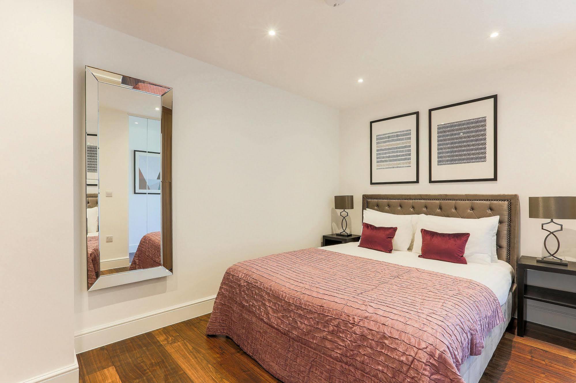 Swiss Cottage One London Ngoại thất bức ảnh